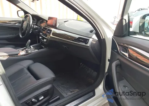 2019 BMW 530I z USA, uszkodzony, nr VIN WBAJA5C59KWW06724